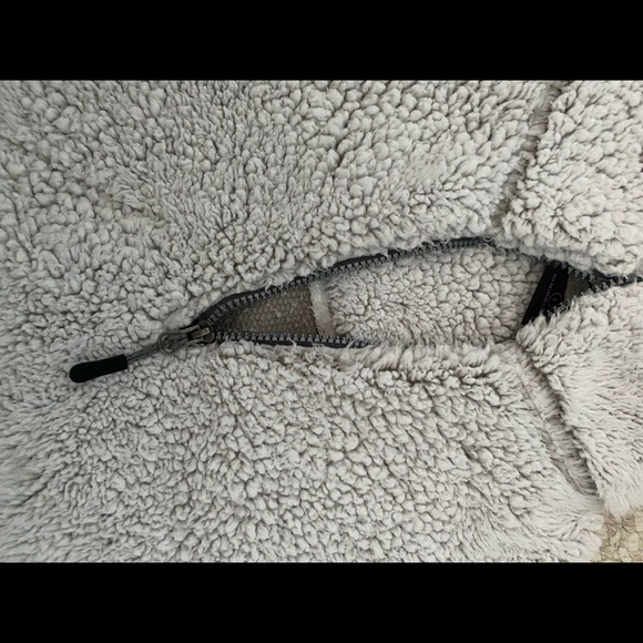 Women’s Sherpa Quarter Zip - Picture 2 of 7